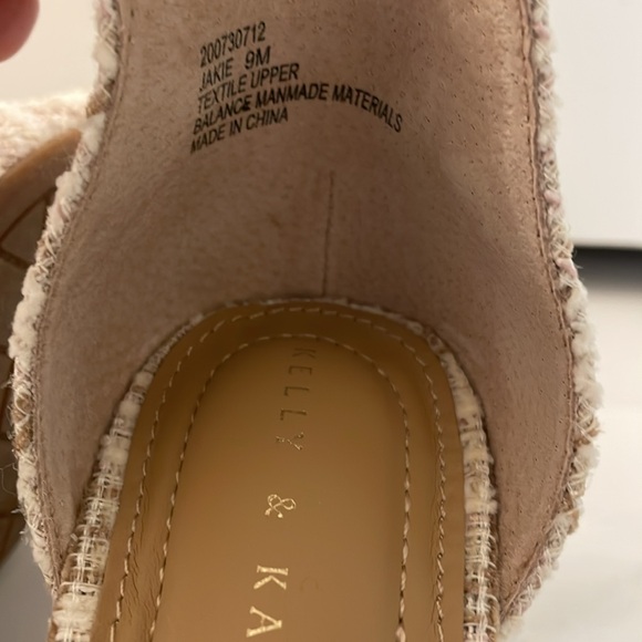 Heels - Picture 7 of 7